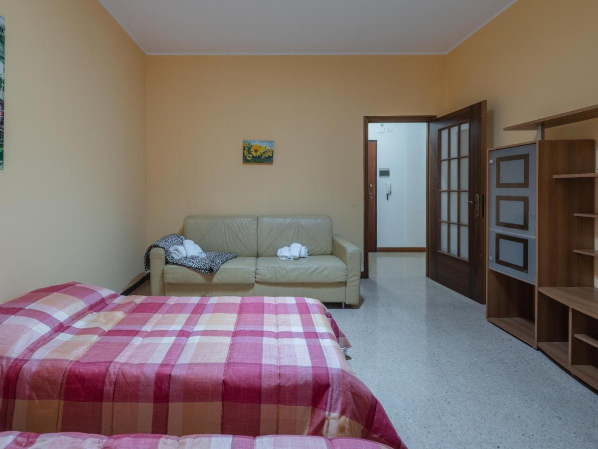 Casa Di Maty - Cozy Apartment With Balcony ลาสเปเซีย ภายนอก รูปภาพ